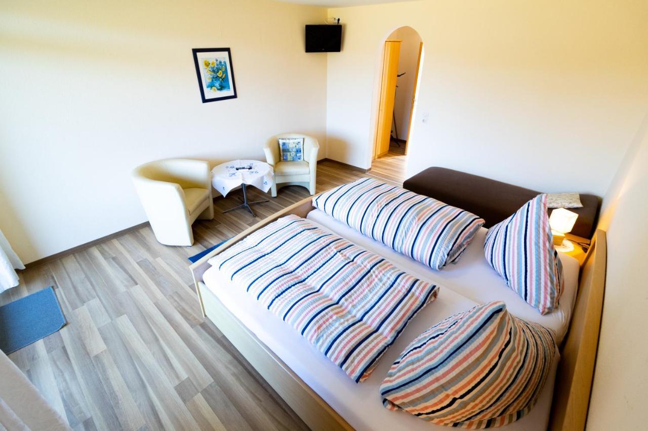 Pension Am Hardausee Suderburg Exterior photo